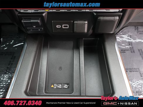 Used 2022 Chevrolet Silverado 2500 High Country w/ Safety Package II image 31