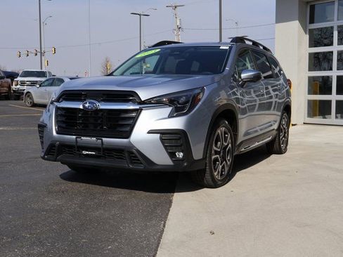 Used 2023 Subaru Ascent Limited w/ Technology Package image 4