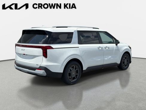 New 2026 Kia Carnival EX FWD image 5