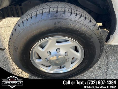 Used 2008 Ford E-350 and Econoline 350 Super Duty image 31