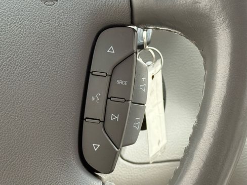 Used 2006 Cadillac DTS image 44