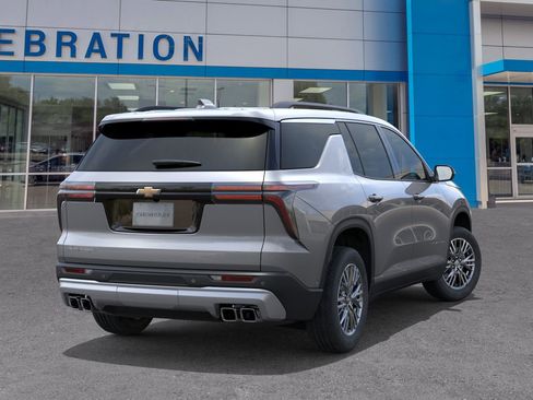New 2026 Chevrolet Traverse LT image 4