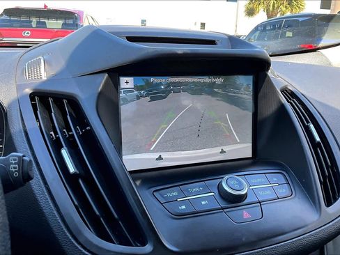 Used 2018 Ford Escape SE w/ SE Sync 3 Package image 24