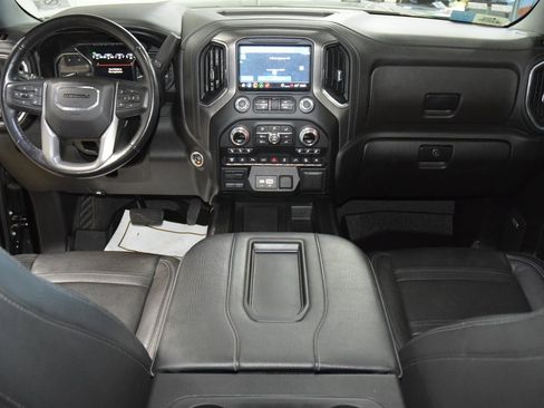 Used 2022 GMC Sierra 3500 Denali w/ Denali Ultimate Package image 30