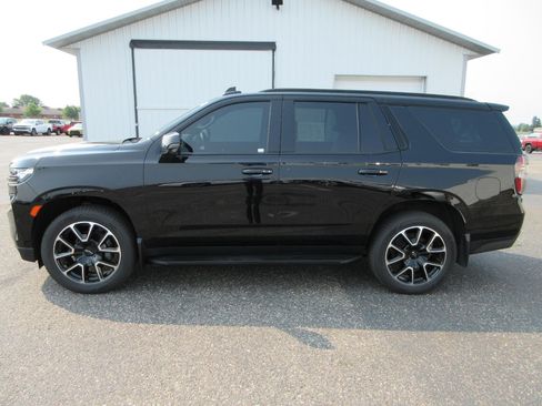 Certified 2022 Chevrolet Tahoe RST w/ Luxury Package AWD/4WD image 8