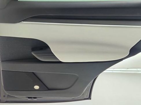 Used 2024 Tesla Model X Plaid image 28