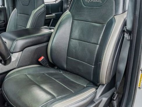 Used 2018 Ford F150 Raptor w/ Equipment Group 802A Luxury image 19