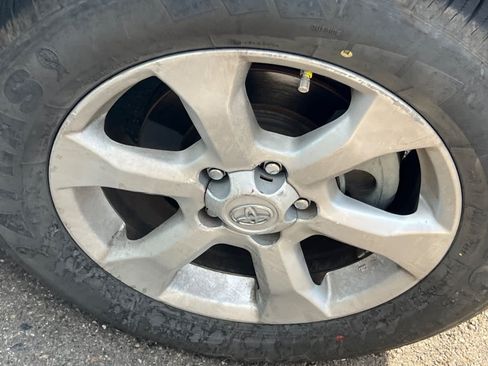 Used 2010 Toyota RAV4 Limited AWD/4WD image 15