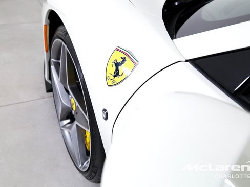 Used 2021 Ferrari F8 Tributo RWD image 35