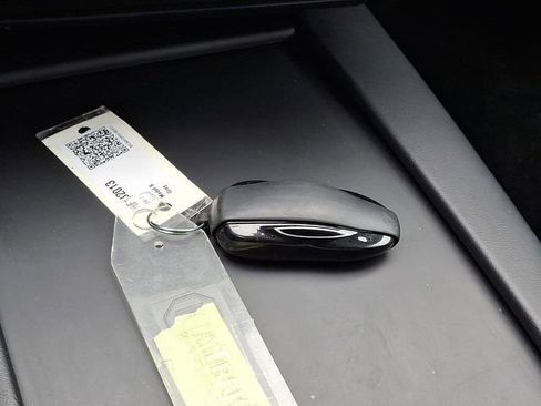 Used 2017 Tesla Model S 75D image 27