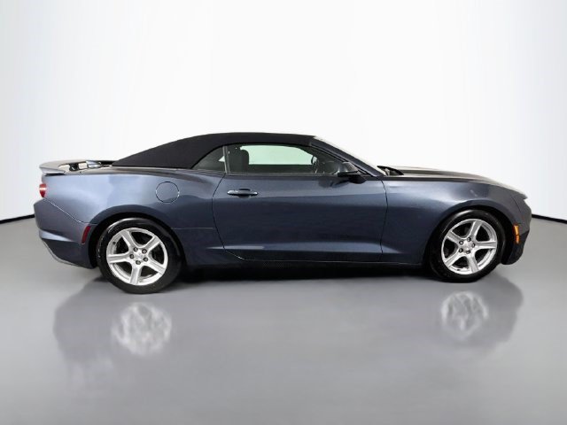 Used 2020 Chevrolet Camaro LT RWD image 11