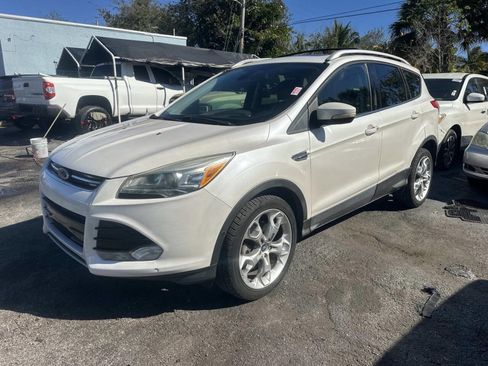 Used 2013 Ford Escape Titanium w/ Parking Technology Pkg image 3