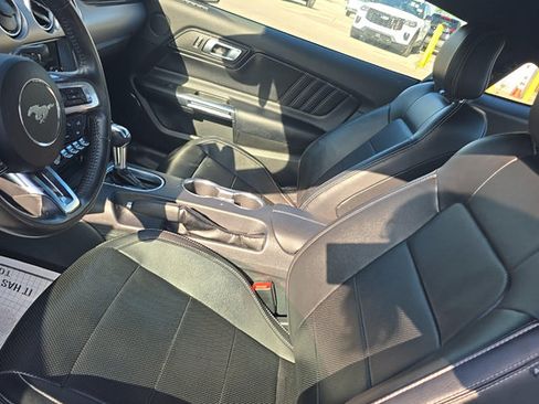 Used 2021 Ford Mustang Premium RWD image 5