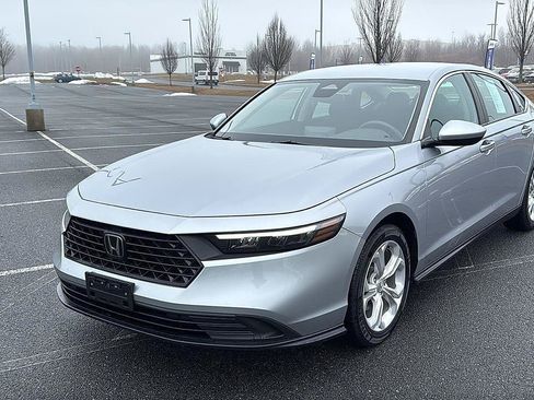 Used 2023 Honda Accord LX image 14