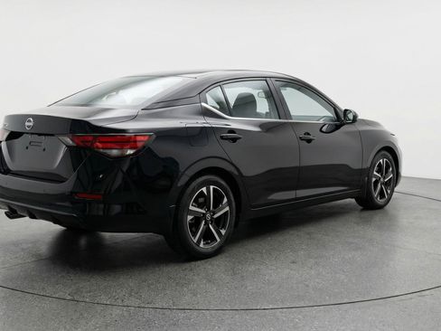 Used 2025 Nissan Sentra SV image 9