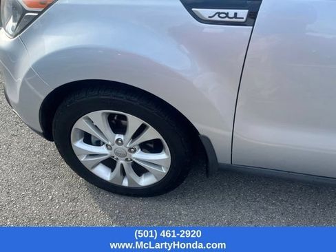 Used 2015 Kia Soul + FWD image 8