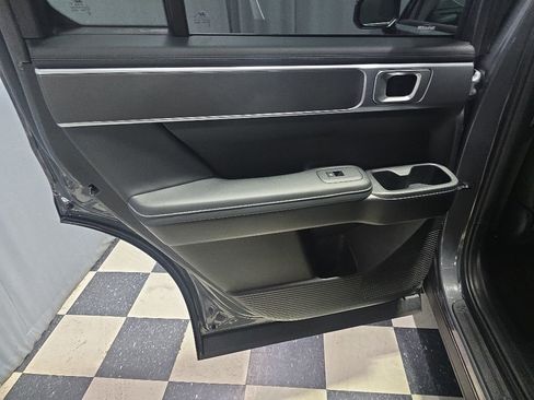 Used 2025 Hyundai Santa Fe SEL FWD image 15