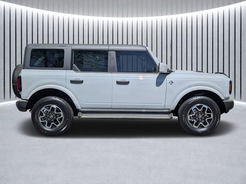 New 2026 Ford Bronco Outer Banks AWD/4WD image 2