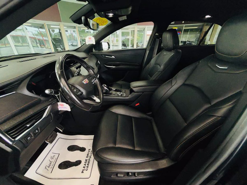 Used 2022 Cadillac XT4 Sport w/ Enhanced Visibility Package AWD/4WD image 29