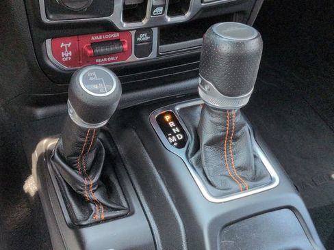 Used 2022 Jeep Gladiator Mojave w/ Trailer Tow Package AWD/4WD image 29