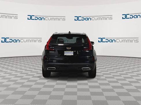 Used 2024 Cadillac XT4 Premium Luxury FWD image 7