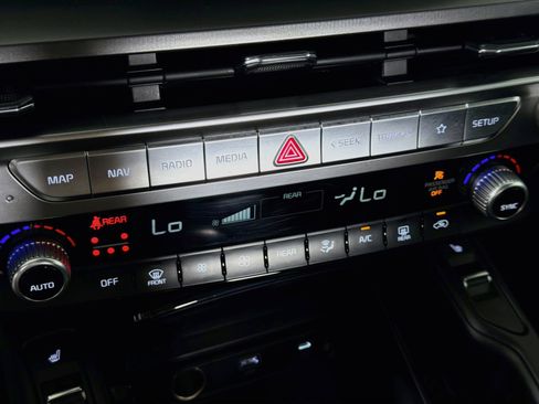 Used 2025 Kia Telluride S FWD image 24