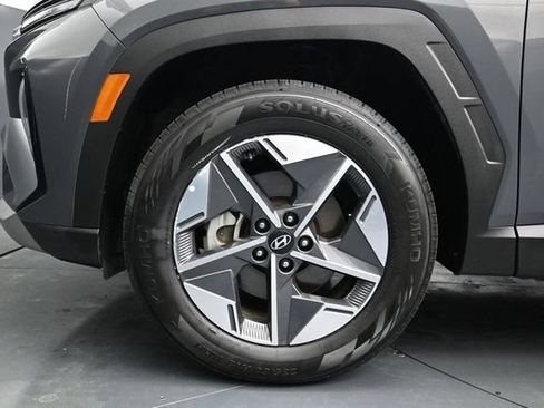 Used 2025 Hyundai Tucson SEL AWD/4WD image 16