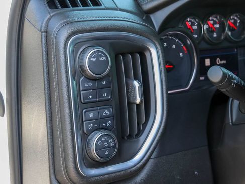 Used 2021 Chevrolet Silverado 2500 LTZ w/ LTZ Convenience Package AWD/4WD image 14