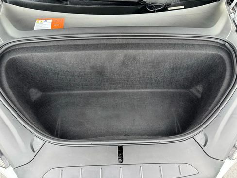 Used 2018 Tesla Model X 75D image 32