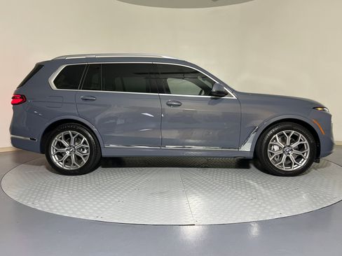 Used 2025 BMW X7 xDrive40i image 8
