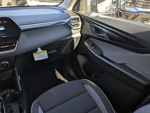 New 2026 Chevrolet TrailBlazer LT w/ Convenience Package FWD image 19