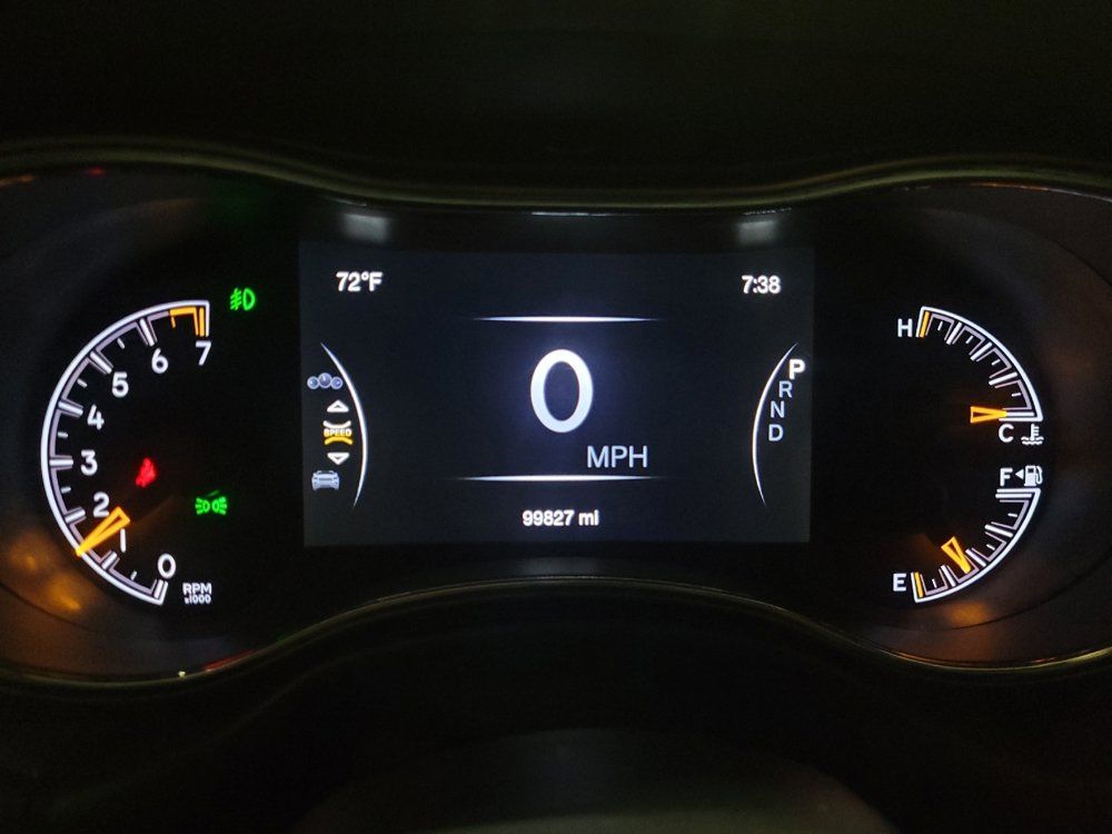 Used 2019 Jeep Grand Cherokee Laredo AWD/4WD image 23