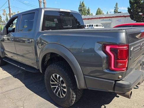 Used 2019 Ford F150 Raptor w/ Equipment Group 802A Luxury AWD/4WD image 3