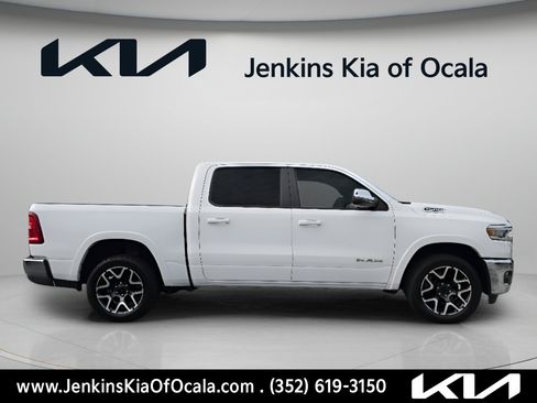 Used 2025 RAM 1500 Laramie AWD/4WD image 3