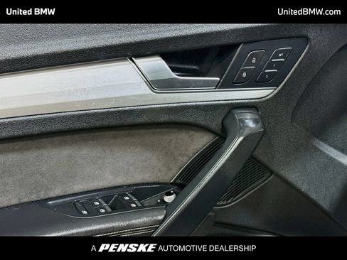 Used 2018 Audi SQ5 Prestige w/ Prestige Package AWD/4WD image 3