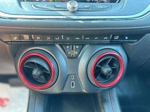 Used 2020 Chevrolet Blazer RS image 39