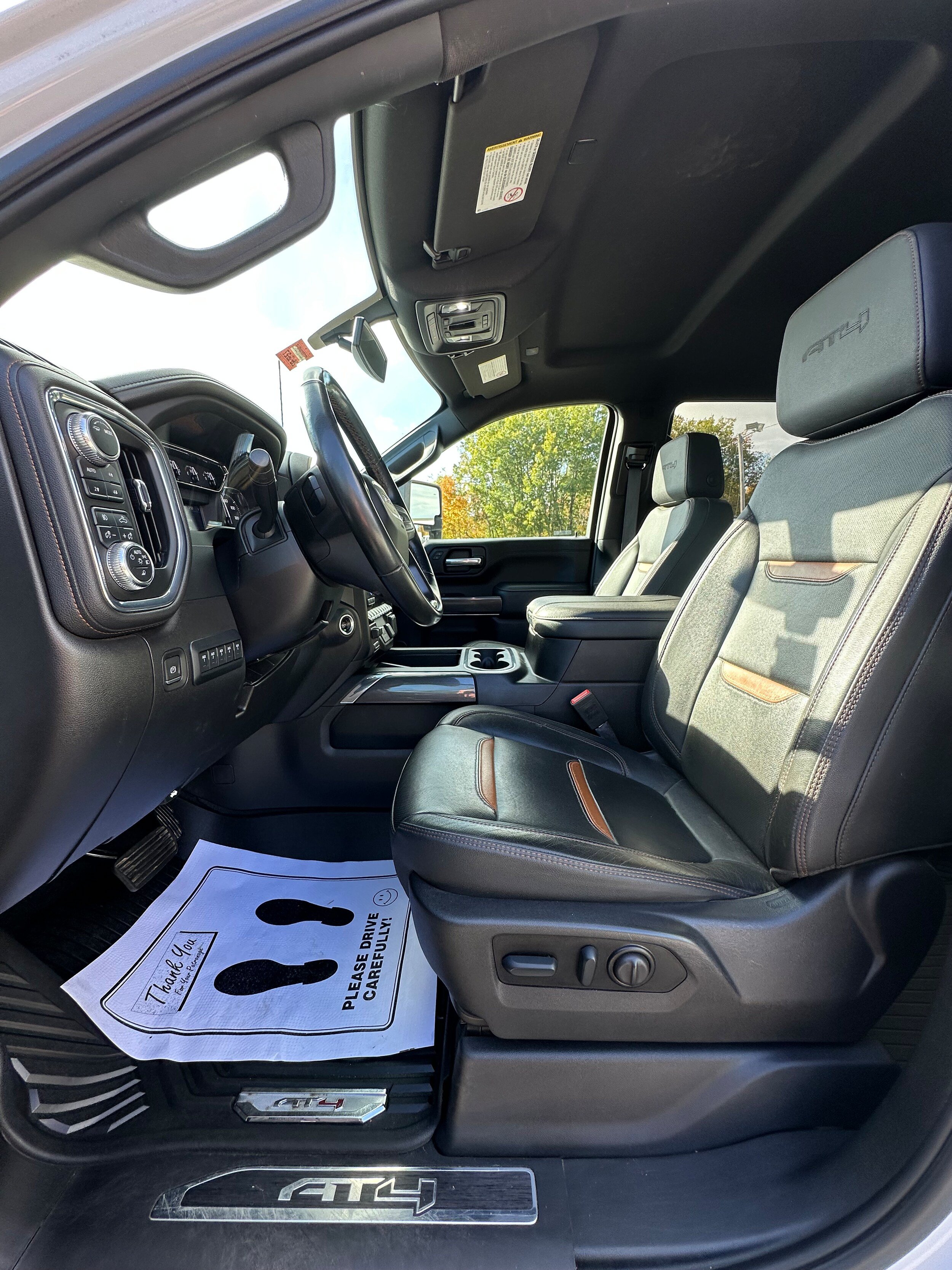 Used 2023 GMC Sierra 2500 AT4 w/ AT4 Preferred Package AWD/4WD image 18