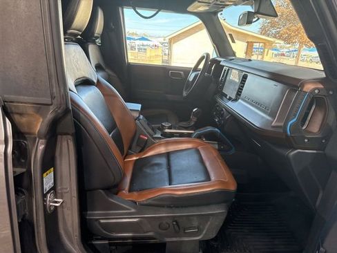 Used 2023 Ford Bronco Outer Banks image 11