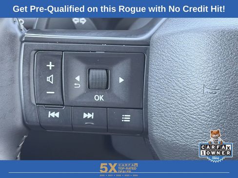 Used 2025 Nissan Rogue SV image 21