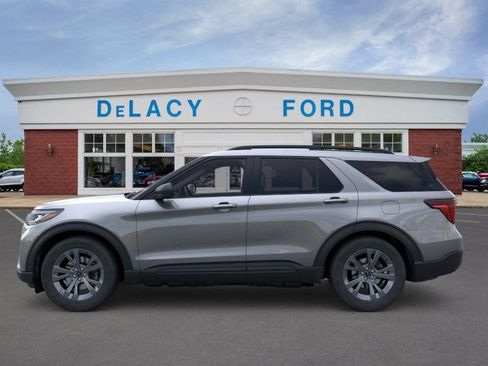 New 2026 Ford Explorer Active w/ Active Comfort Package AWD/4WD image 4