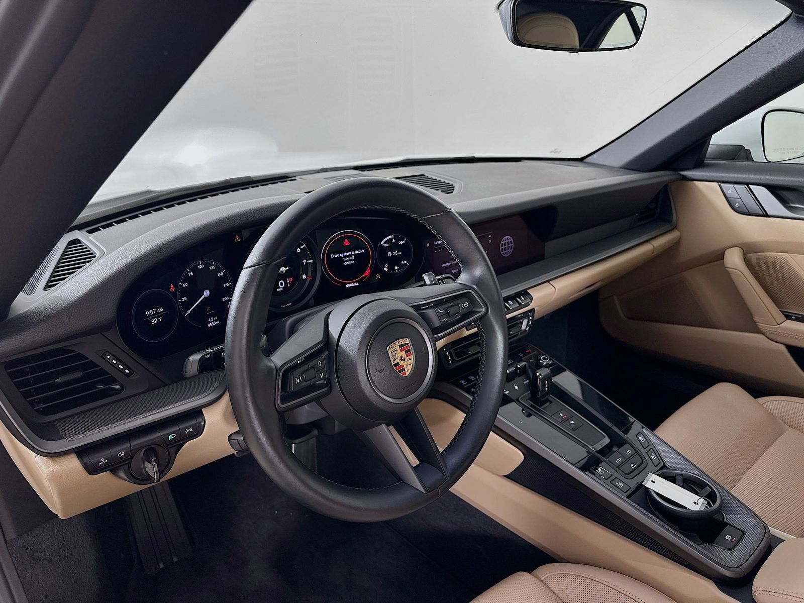 Used 2024 Porsche 911 Carrera RWD image 30