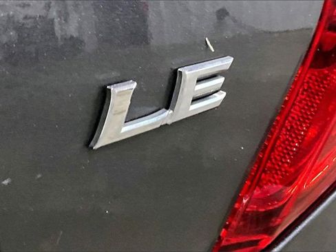 Used 2013 Toyota Camry LE image 24