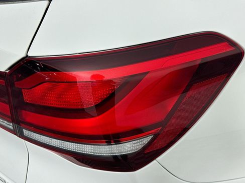 Used 2021 BMW X1 xDrive28i w/ M Sport Package image 33