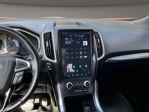 Used 2021 Ford Edge ST-Line FWD image 6