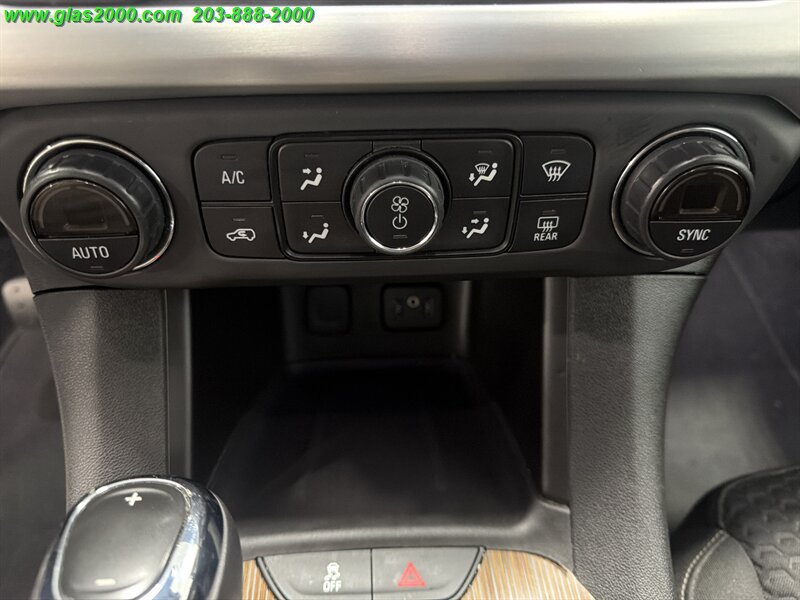 Used 2019 GMC Acadia SLE AWD/4WD image 30