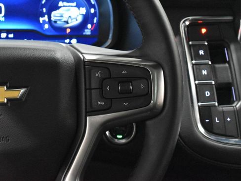 Used 2024 Chevrolet Suburban LT w/ LT Signature Package AWD/4WD image 9