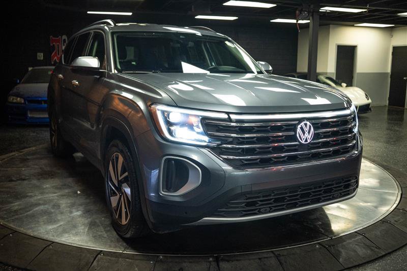Used 2025 Volkswagen Atlas SE AWD/4WD image 5