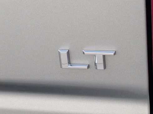 Used 2023 Chevrolet Silverado 1500 LT RWD image 11
