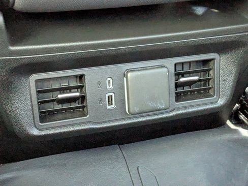 Used 2025 Chevrolet Silverado 2500 LT image 14