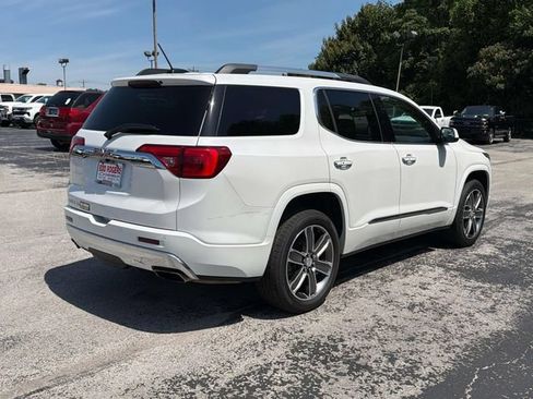 Used 2017 GMC Acadia Denali w/ Technology Package FWD image 3